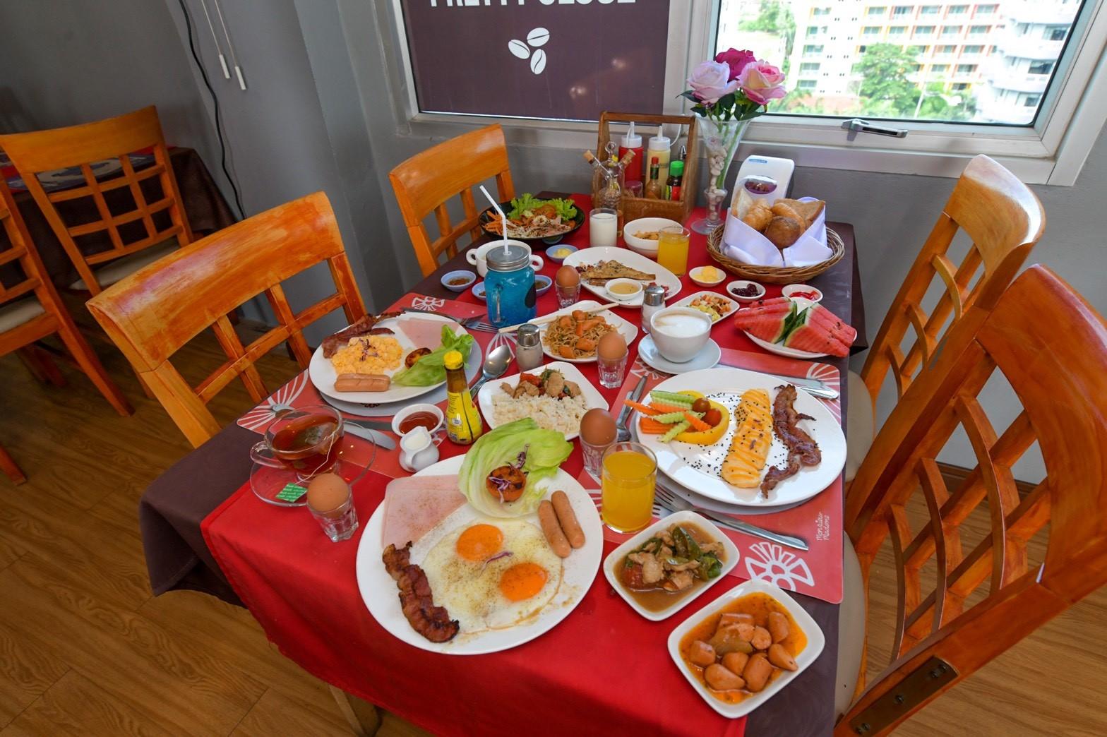 Journeyhub Pattaya Central 외부 사진